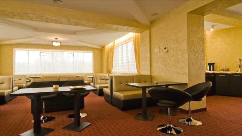 Inter Business Bucharest Hotel Restoran gambar